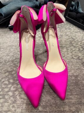 Bella Belle Women's Fuchsia Pointed-Toe Ankle-Strap Heels